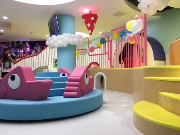 嘟嘟童年儿童乐园